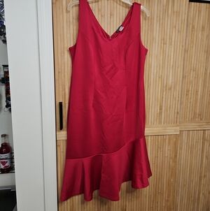 VENUS Dark Pink V-Neck Midi Dress with Ruffle Hem